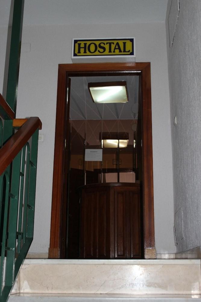 Hostal Andalucia Almuñécar Eksteriør bilde